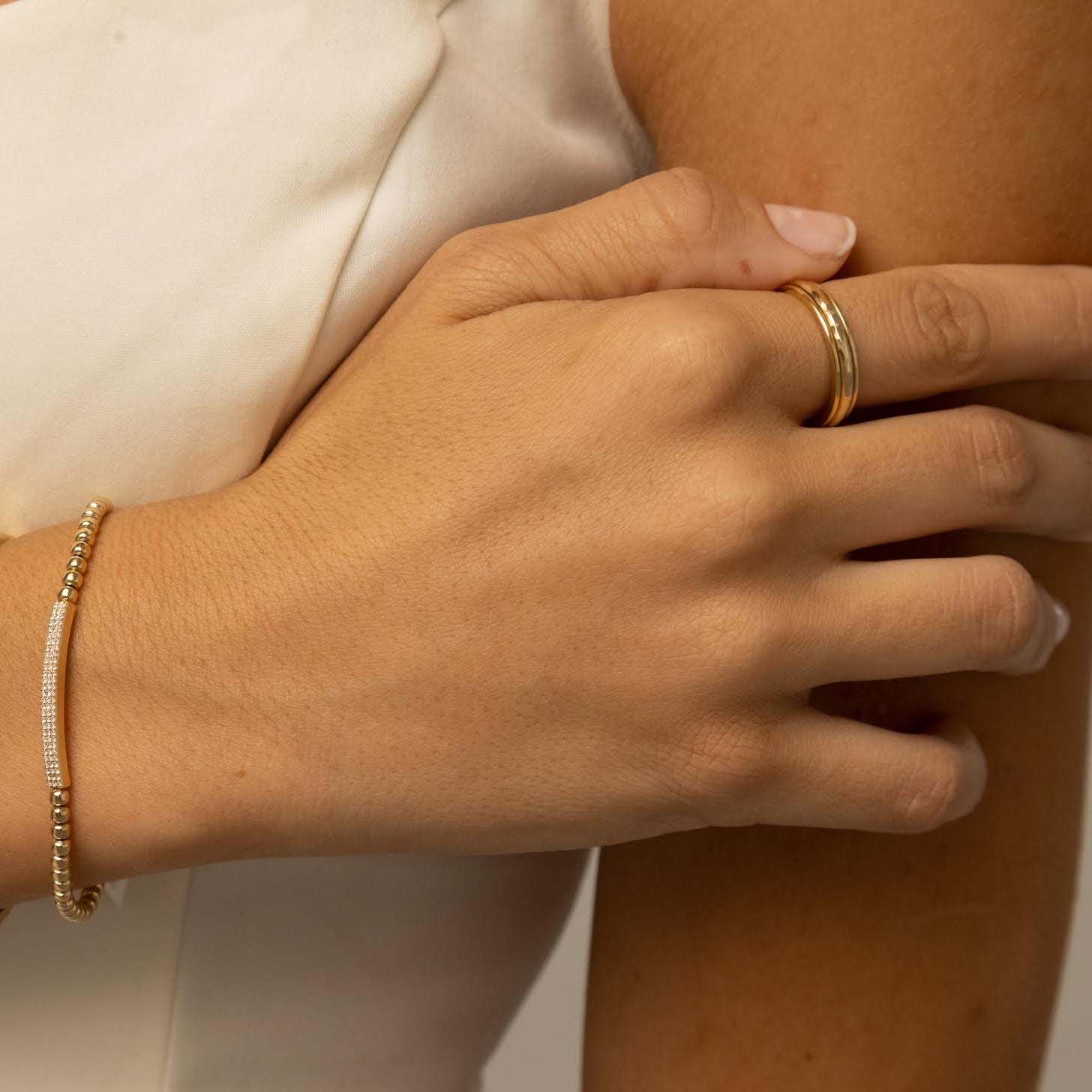 14k Yellow Gold Hammered Spinner Ring