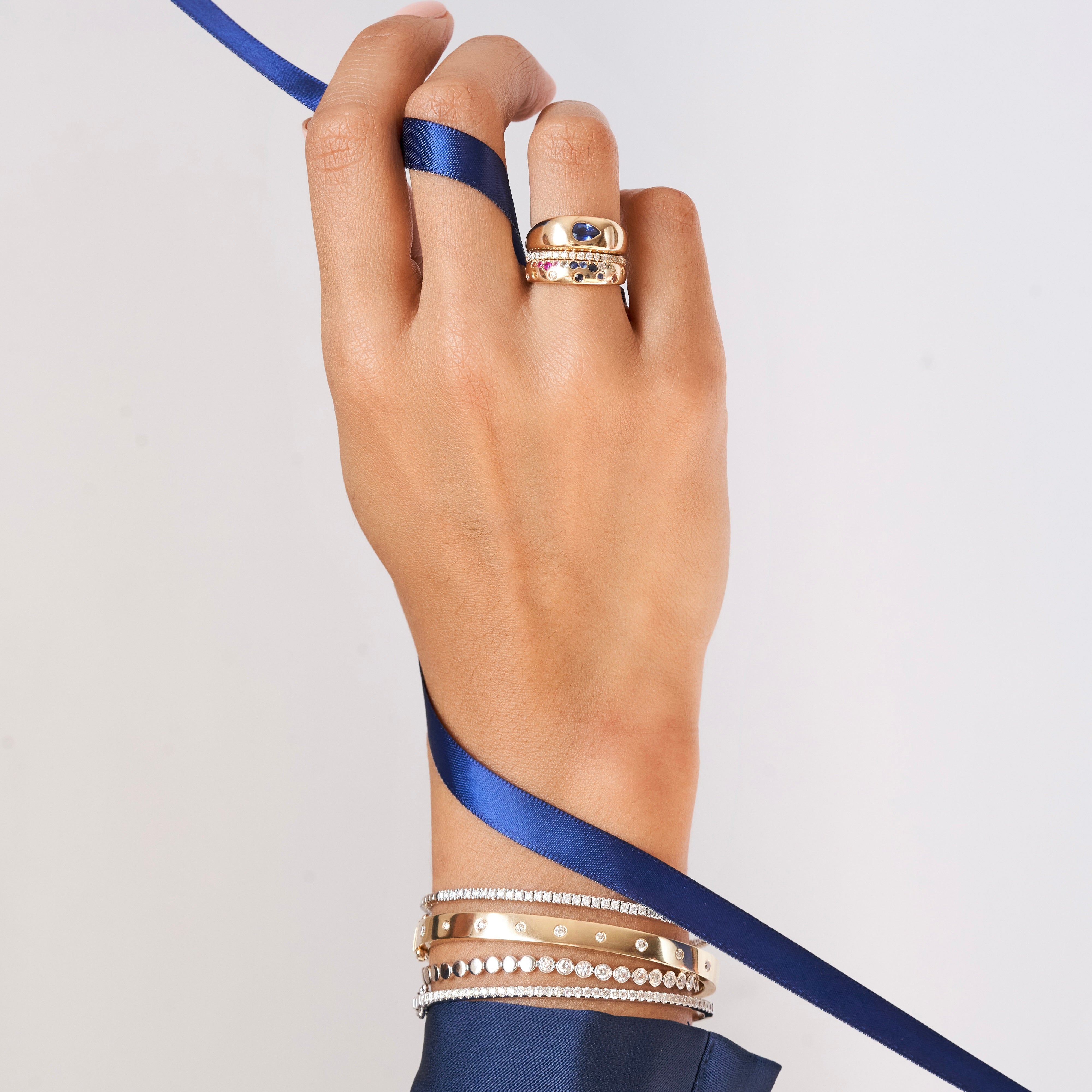 Flexible Partial Prong Set Diamond Bangle Bracelet