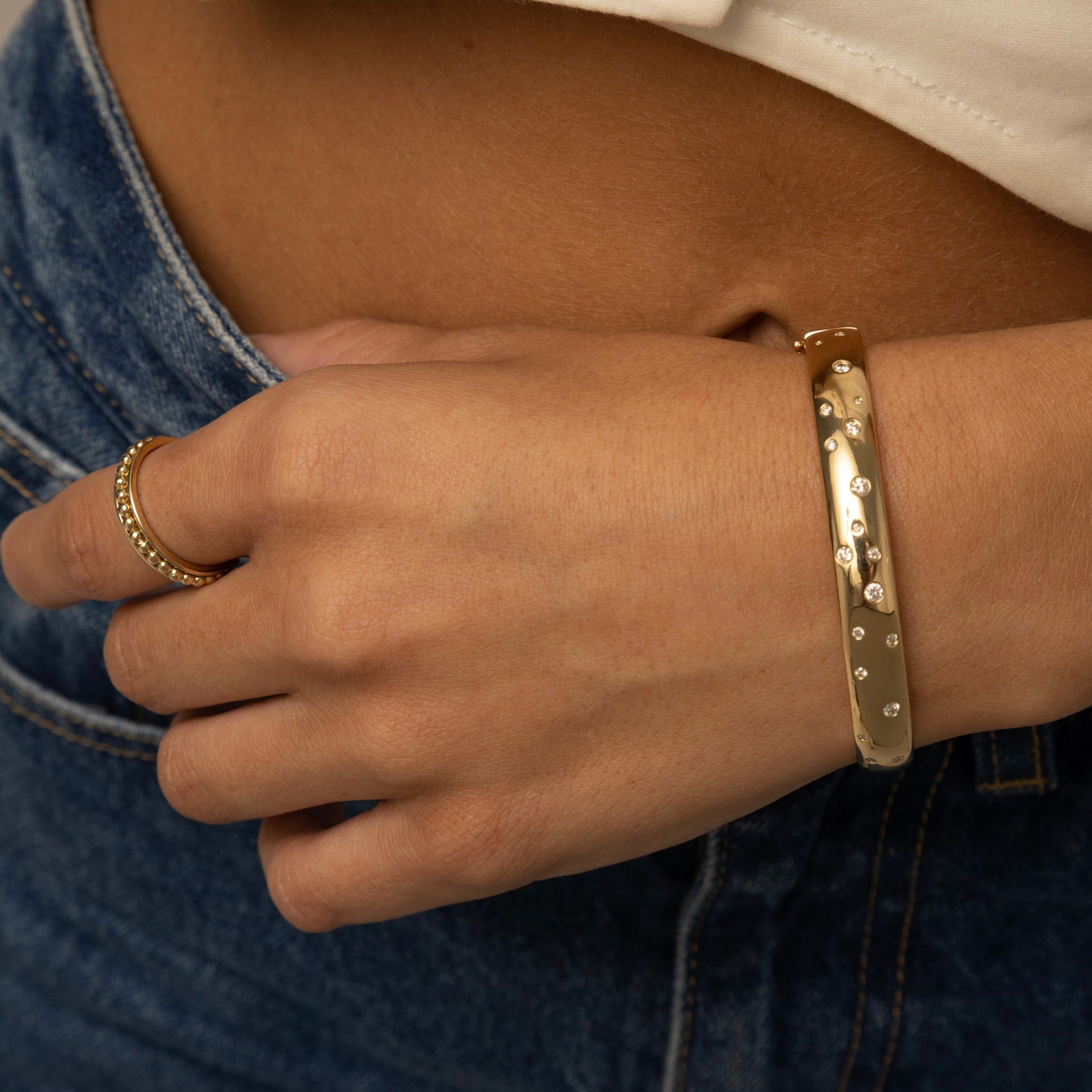 14k Yellow Gold Diamond Inlay Scattered Diamond Bangle Bracelet