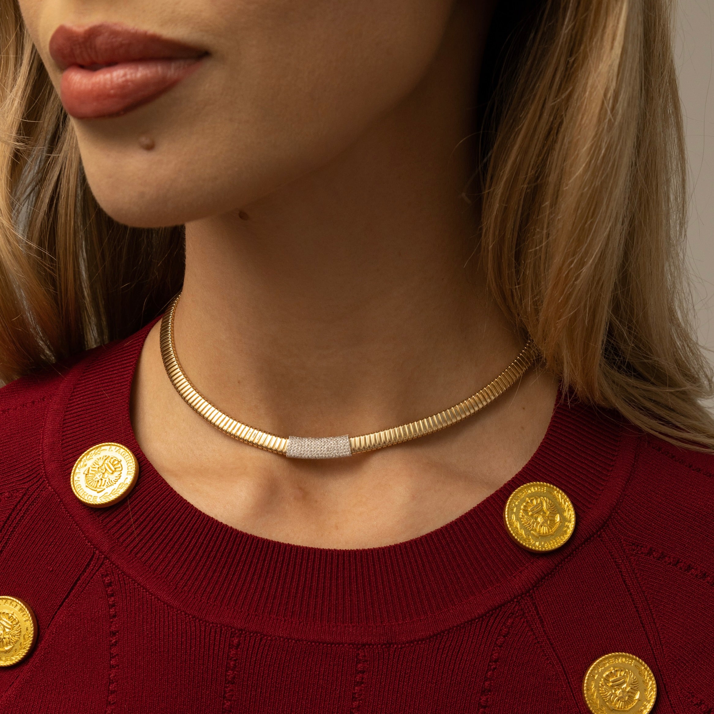 Flexible Gold And Pavé Diamond Bar Omega Necklace